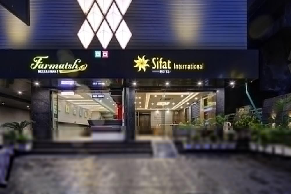 Hotel Sifat International Surat Eksteriør billede